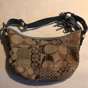 Coach bag in great condition vintage tan color